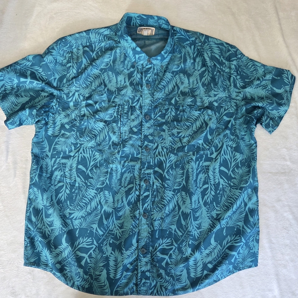 Duluth‎ Trading Shirt Men’s 2XL  Hawaiian Fishing Vented Short Sleeve